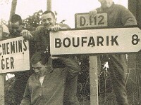 A Saint Charles, CI du BJ en AFN (Compagnie d'Instruction du BJ en Afrique Française du Nord (Algérie)). Delage (natation), Bodin, Martinetti (montagne) et Broutet.